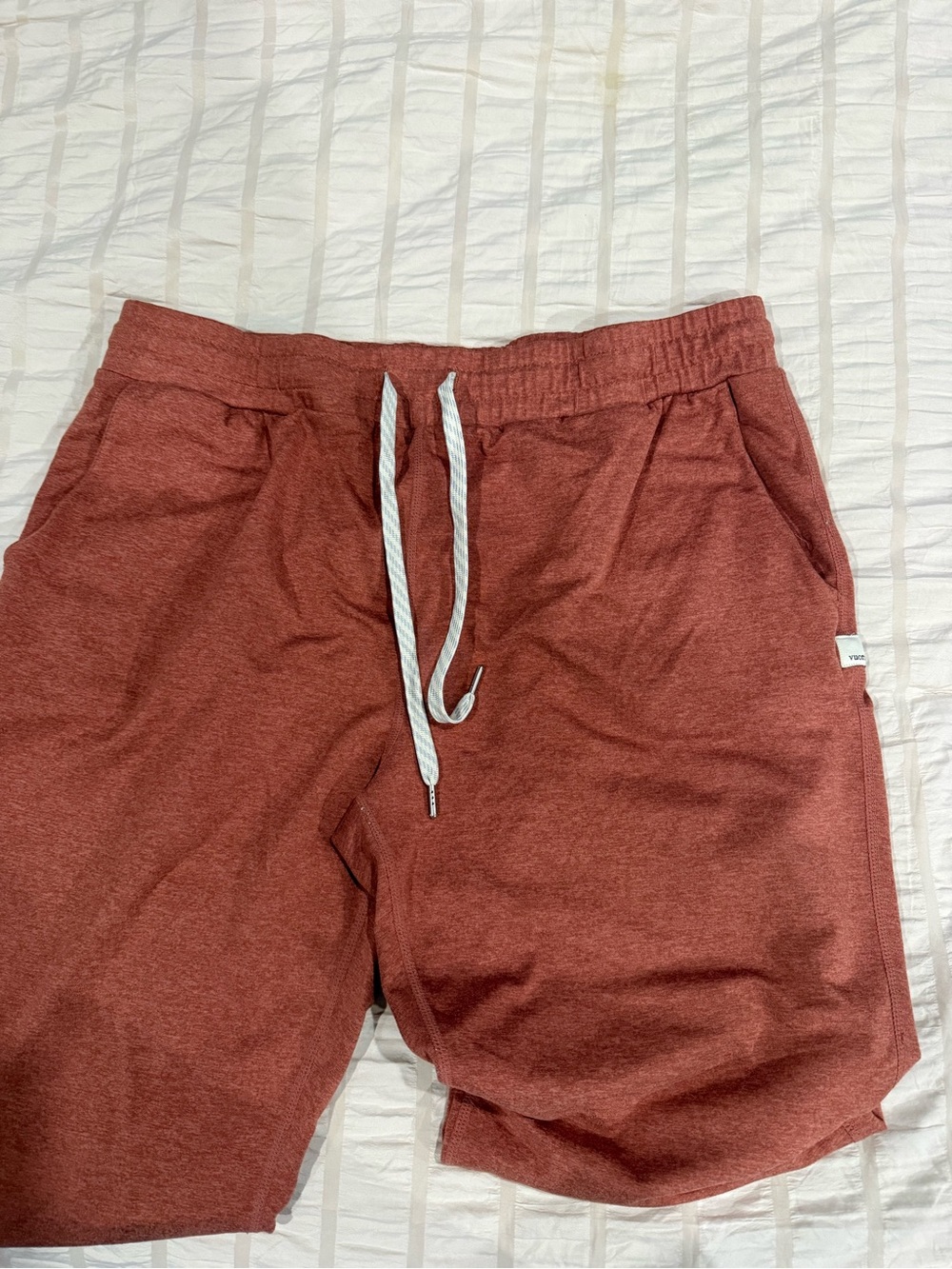 Vuori Women’s Rust Red Athletic Drawstring Joggers
